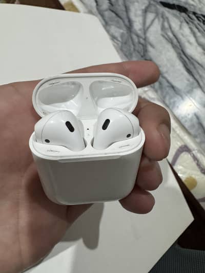 Airpods 2nd Genaration.  3.5hrs+ battery timing