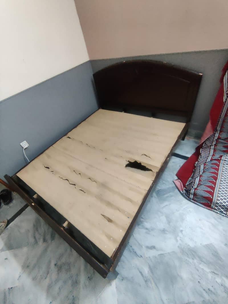double size bed hy 1