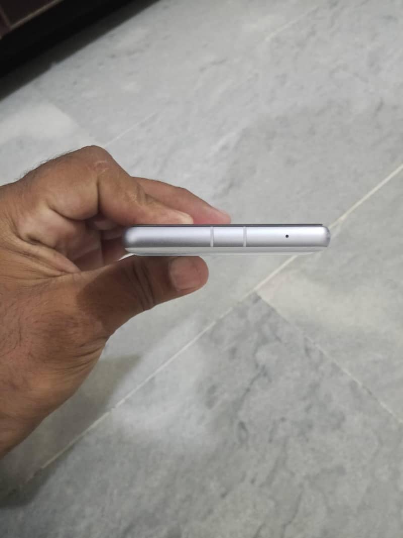 Google Pixel 7a 3