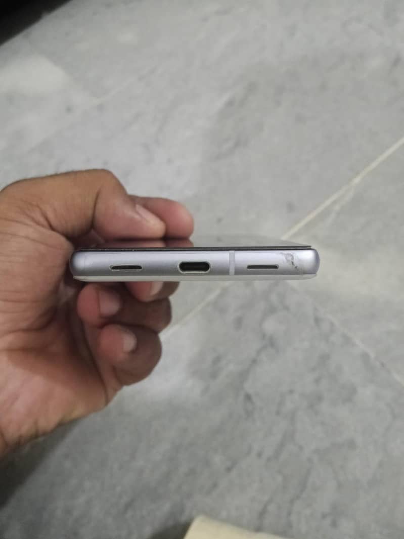 Google Pixel 7a 4