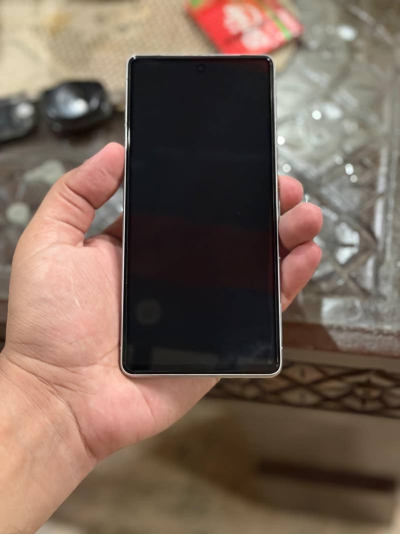 Google Pixel 7 3