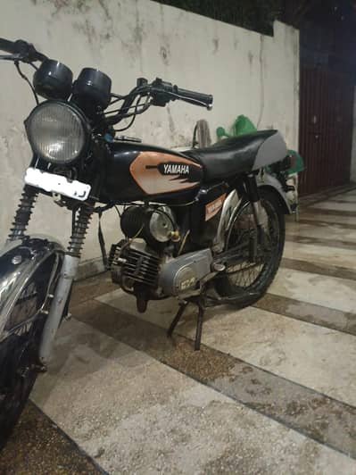 Yamaha YB 100