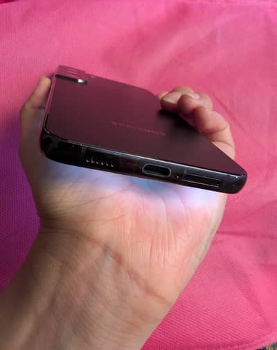 Samsung Mobile S22 Plus