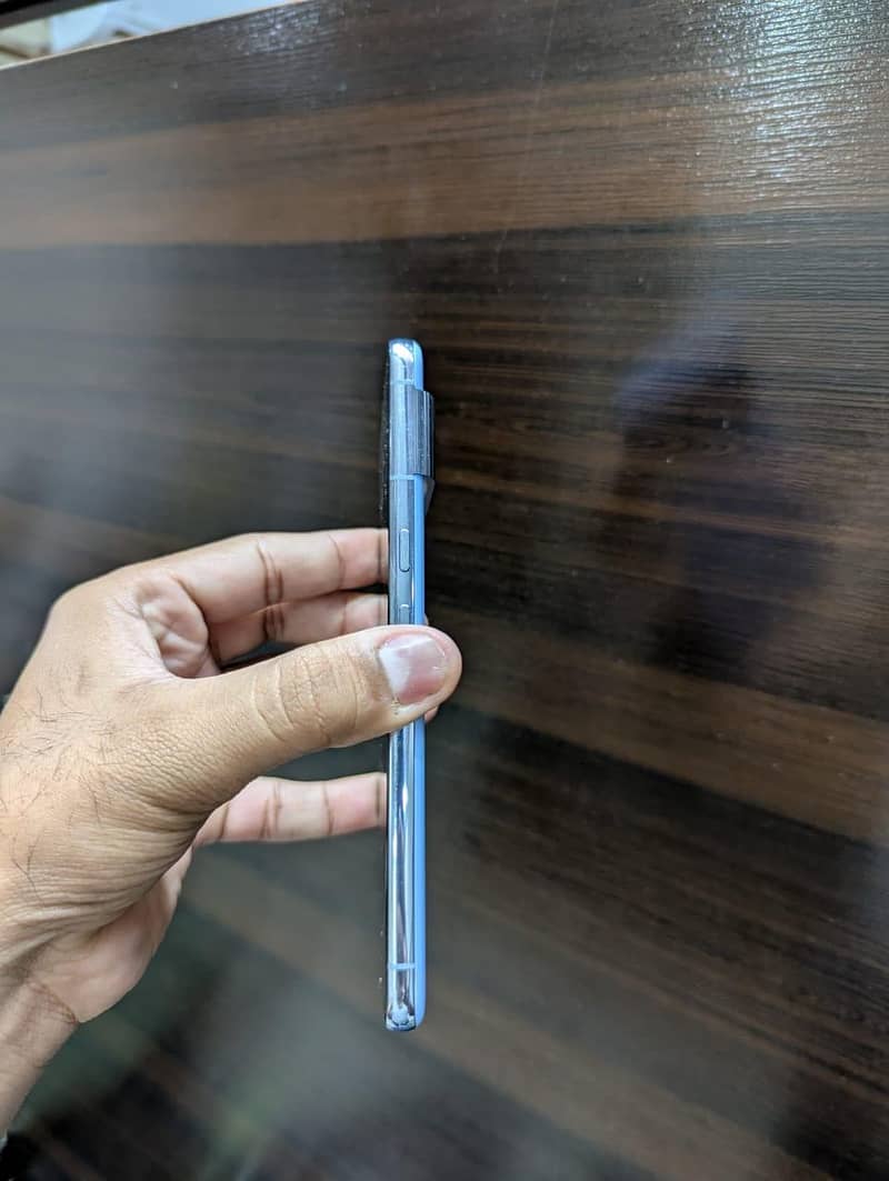Google Pixel 8 Pro 2