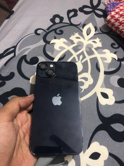 Apple iPhone 13. JV