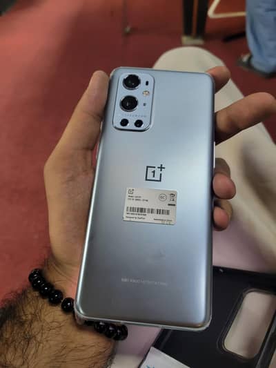 one plus 9pro5G 256