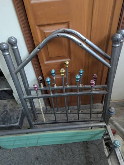 steel baby crib