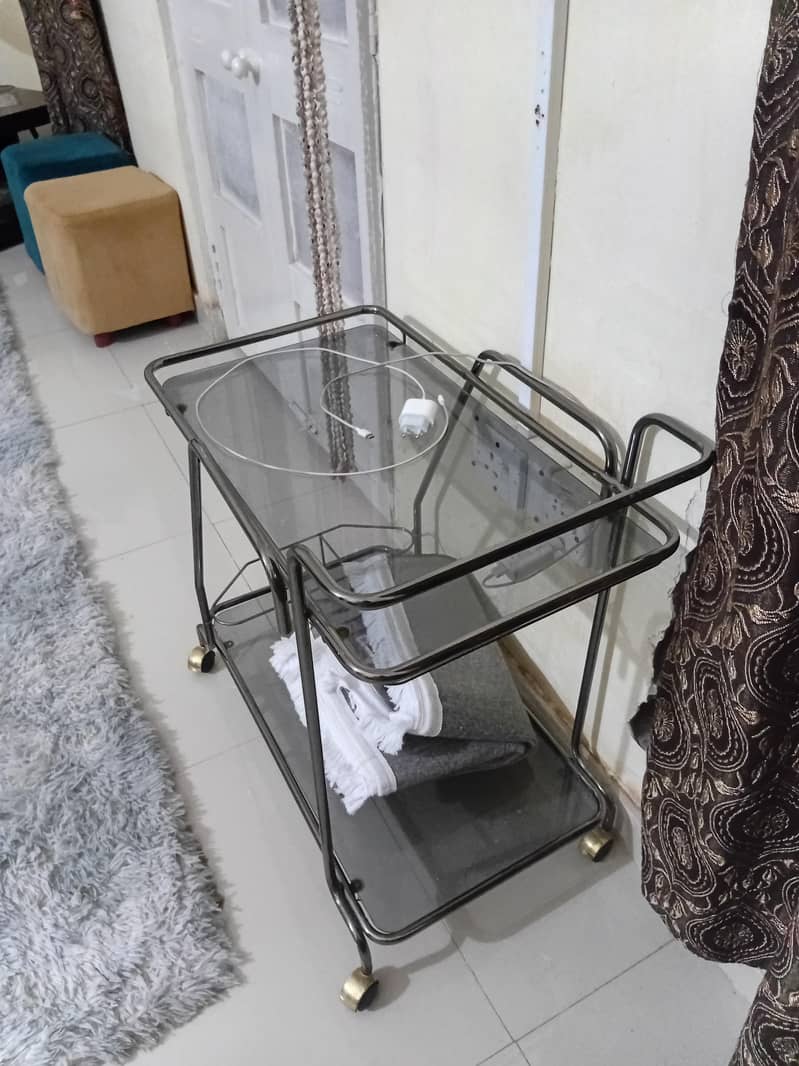 tea trolley 0