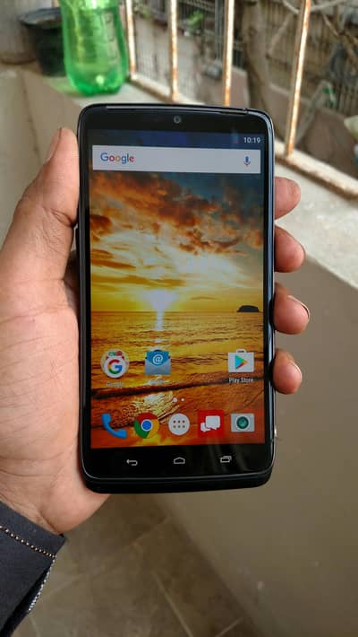 Motorola Droid turbo hai