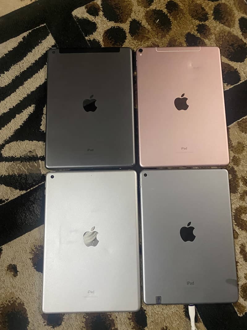 Apple iPads 1