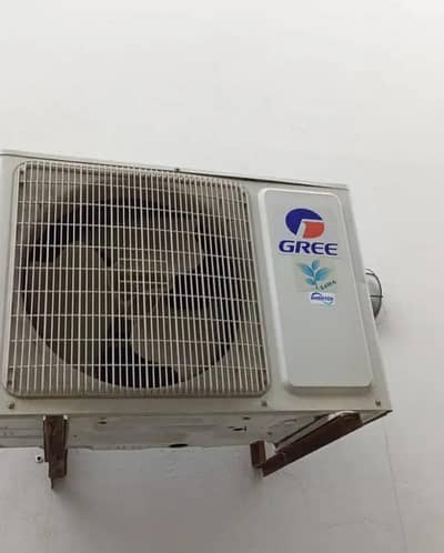 gree inverter  1.5 ton ac  forurgently sell. manasab price