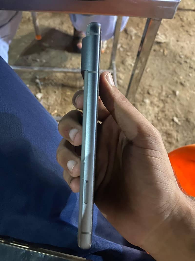 Google Pixel 8 1