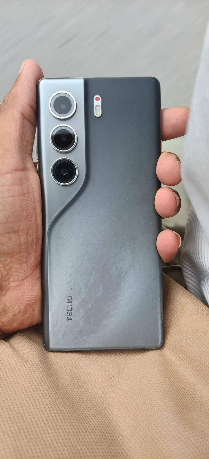 Tecno CAMON 40 Pro 0