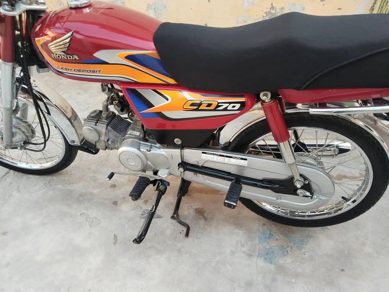 CD 70 25 model 8