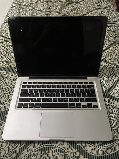 Apple Macbook Pro Core I. 5