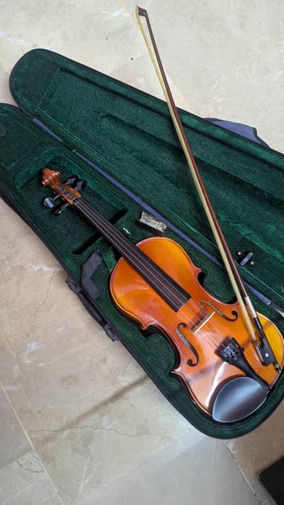 Violin 4/4 Full Size Violin with Case + Bow