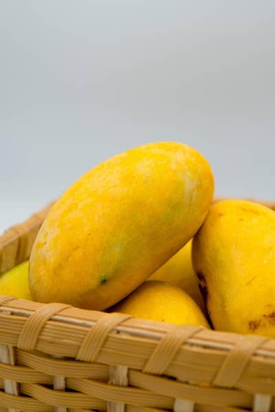 Premium Chaunsa Mangoes – Farm Fresh