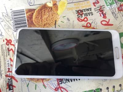 Sharp Aquos R2