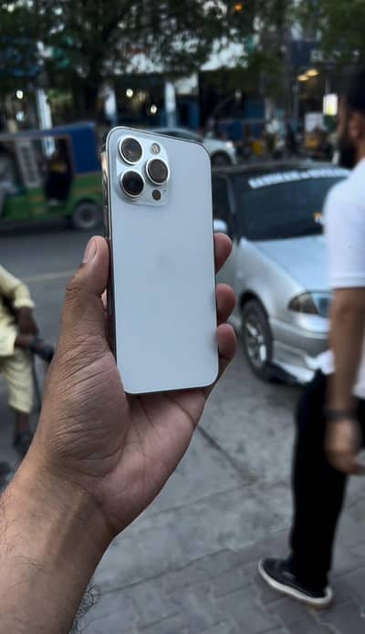Apple iPhone 13 Pro