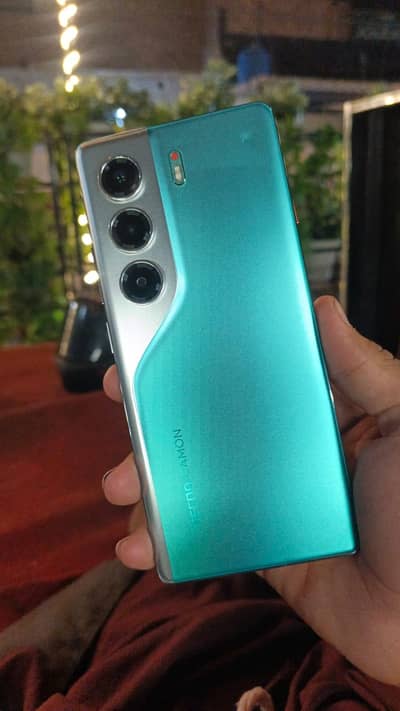 Tecno CAMON 40 Pro