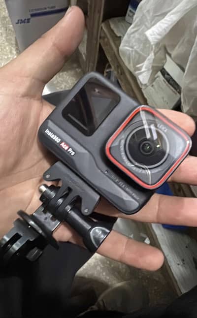 Insta 360 ace pro