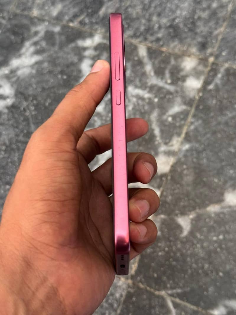 OPPO A6 Pro 1