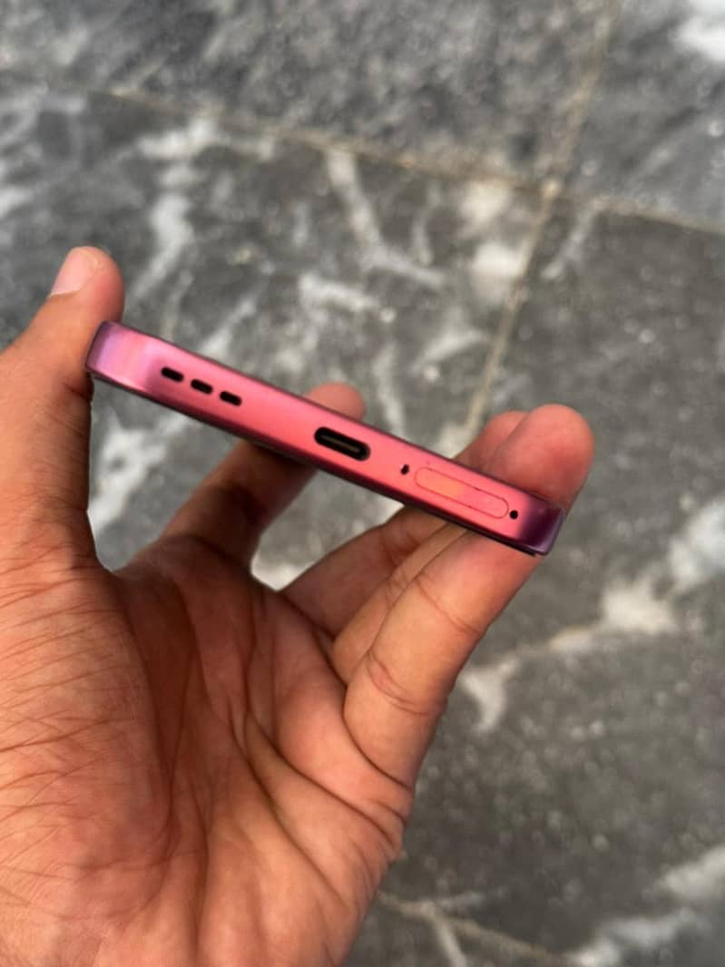 OPPO A6 Pro 3