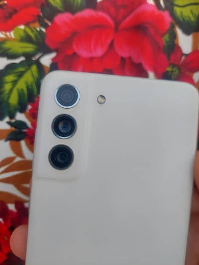 Samsung Mobile S21 FE 5G non pta PUBG HDR Extreme smooth