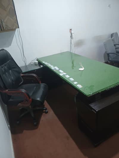offic executive table &chair for sell urgent
