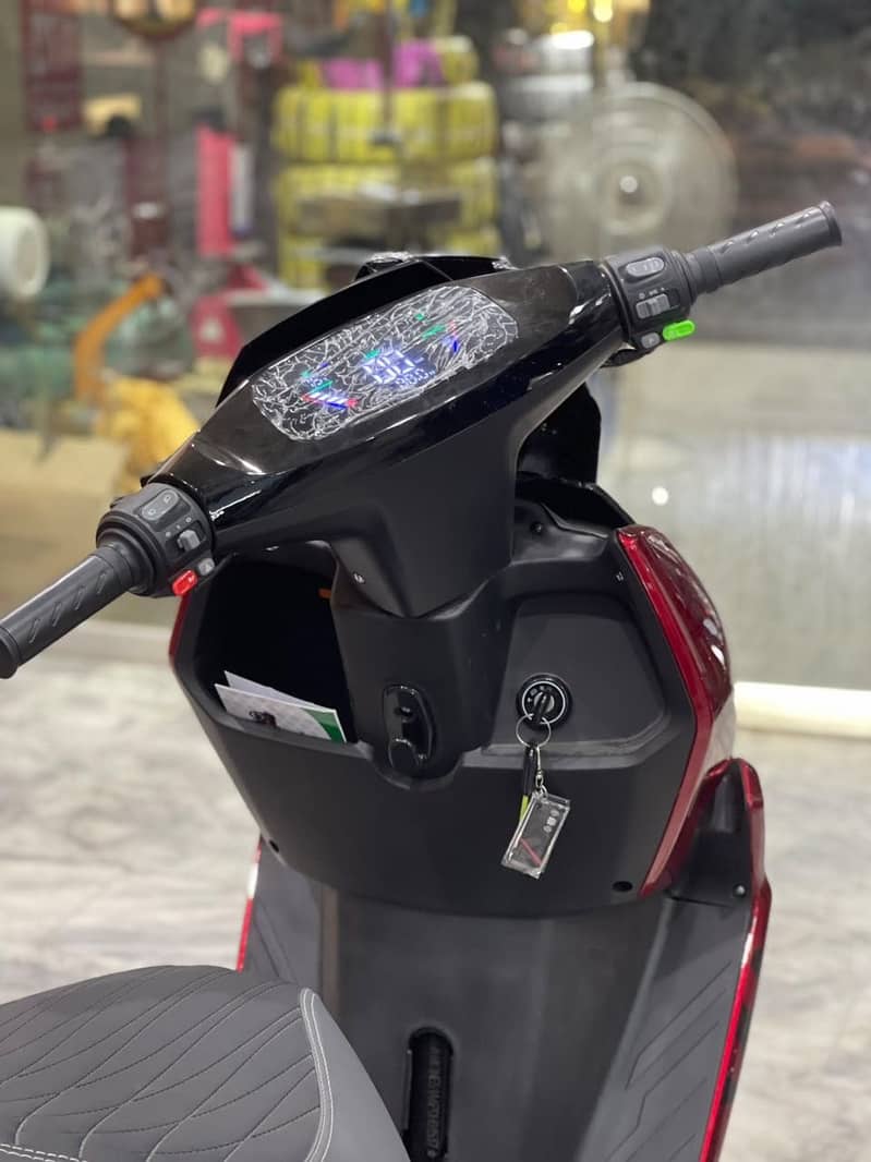 Ev scooty 5