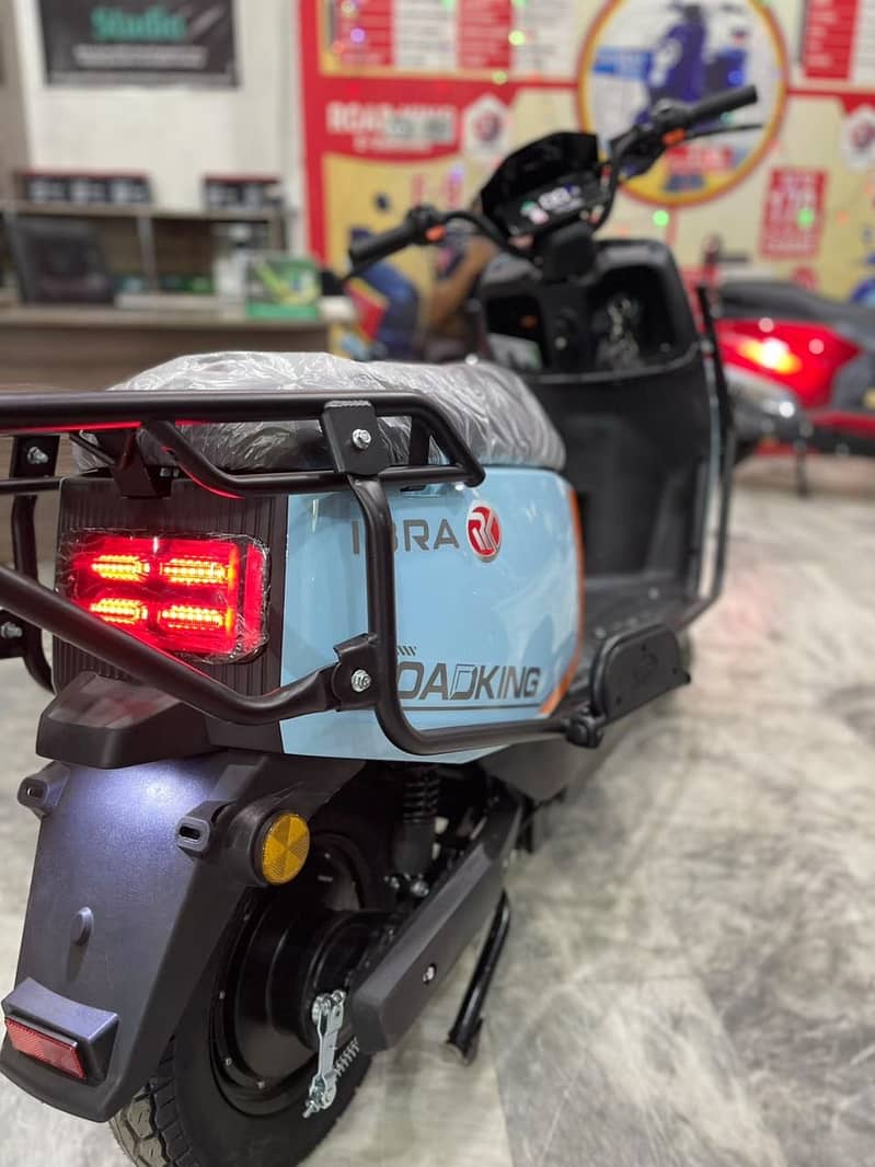 Ev scooty 8