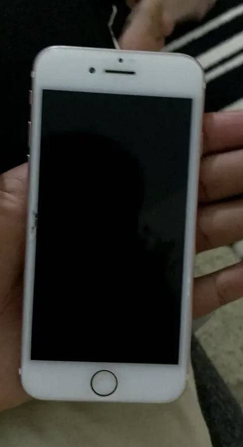 Apple iPhone 7 1