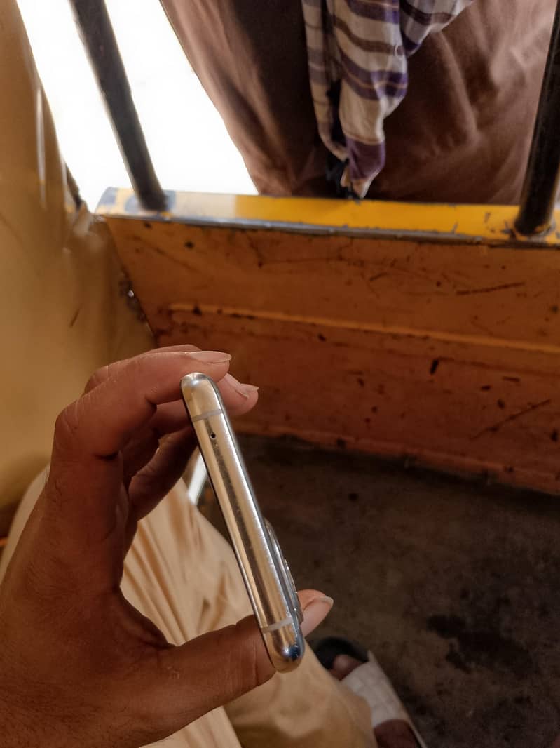 One Plus 9 Pro 3