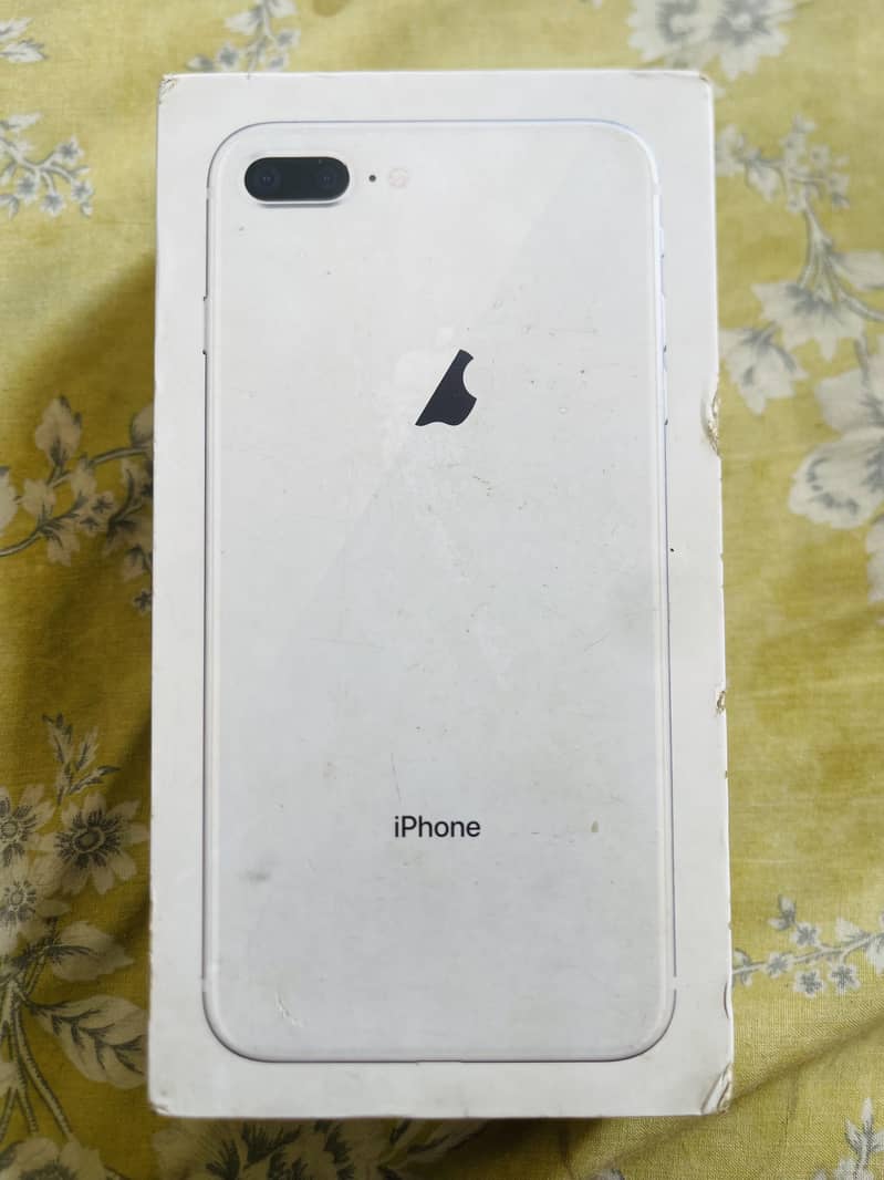 Apple iPhone 8 Plus 3