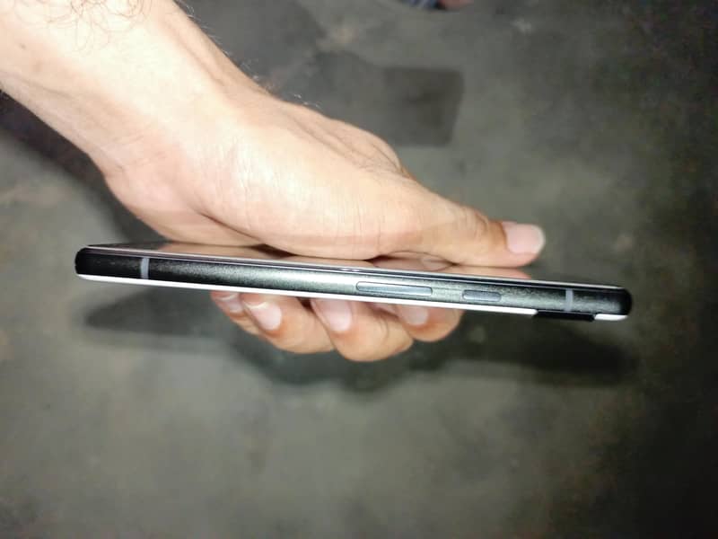 Google Pixel 6a 5