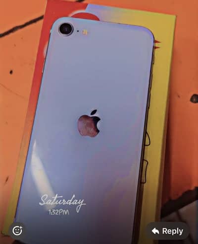 Apple iPhone SE