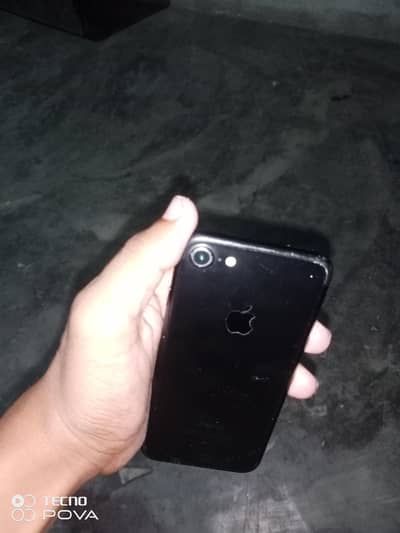 Apple iPhone 7