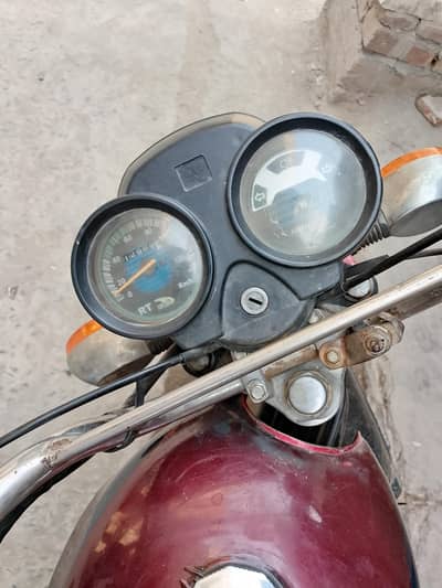 united 100 cc with all docoments