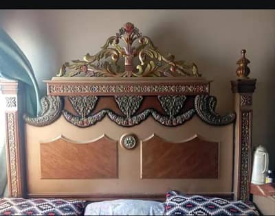 bed shokehs side tables