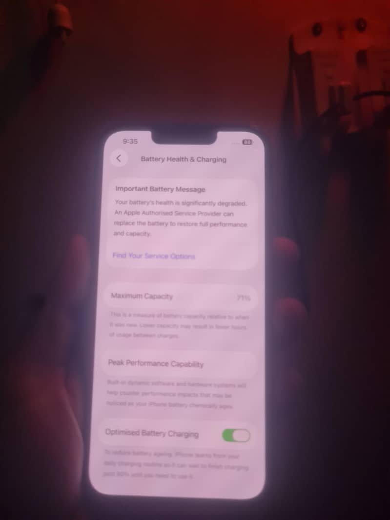 Apple iPhone 13 0