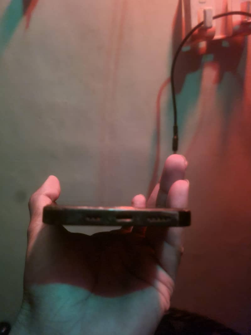Apple iPhone 13 2