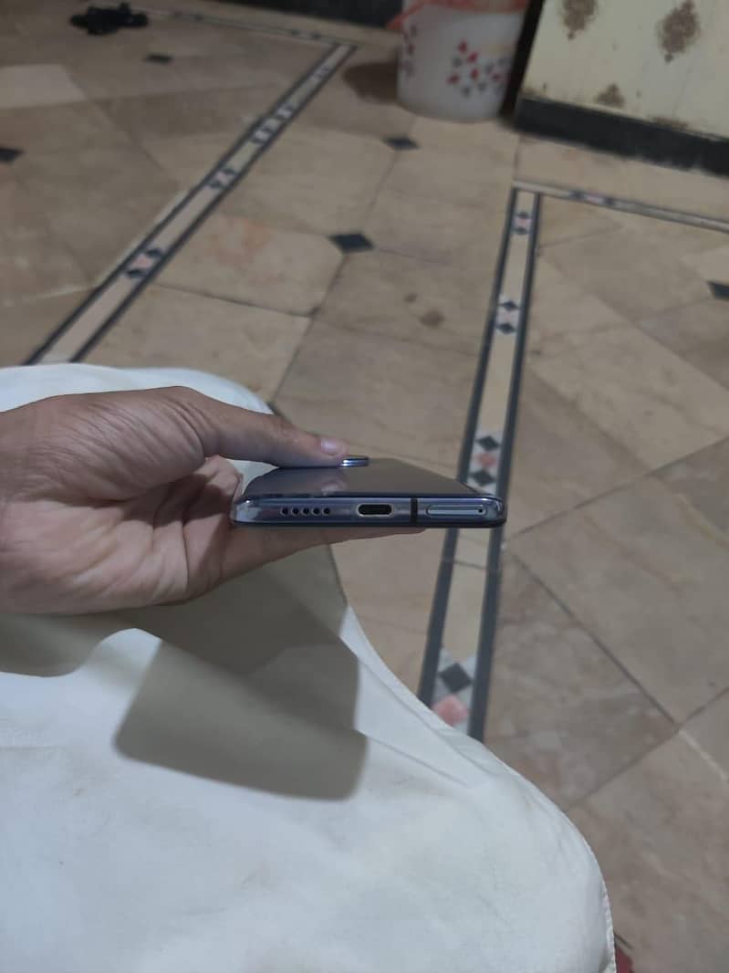 One Plus 7T 1