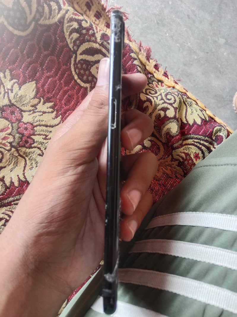 Apple iPhone 7 Plus 3