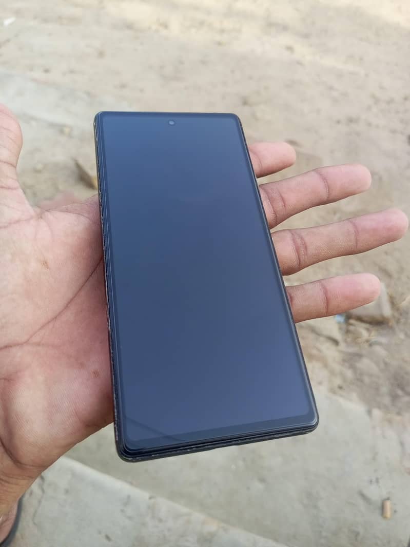 Google Pixel 6a 5
