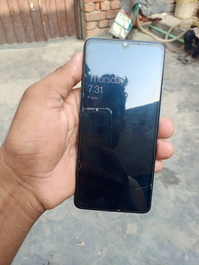 One Plus 7T single sim 1