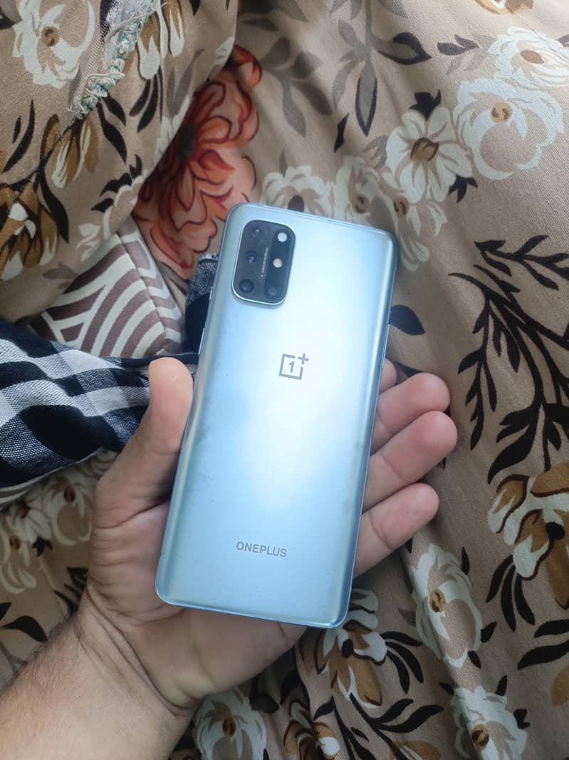 One Plus 8T 6