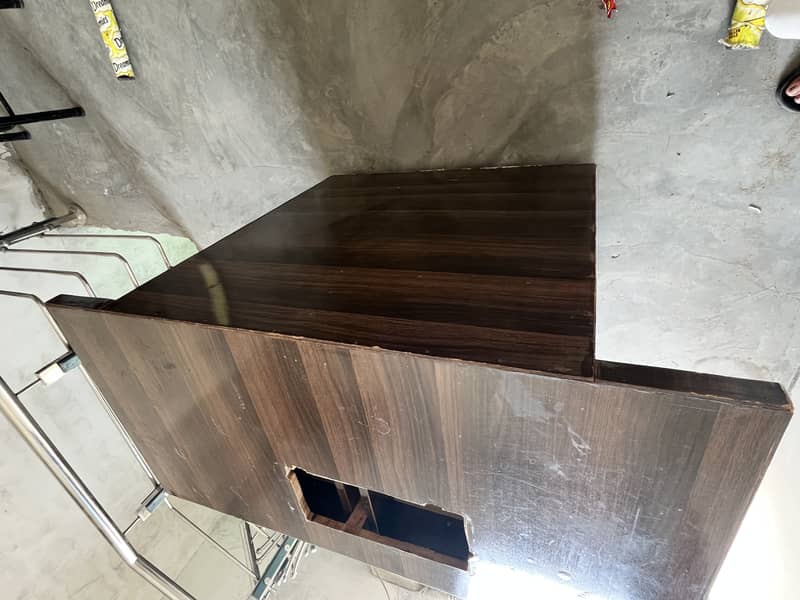 Sewing machine table 2