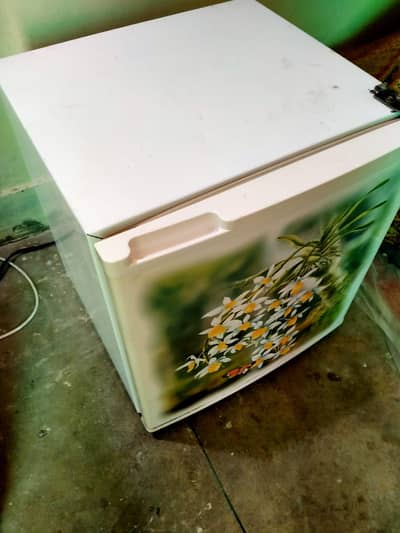 single door Fridge  Excellent Condition