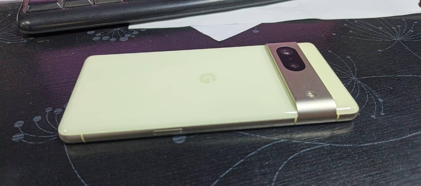 Google Pixel 7 2