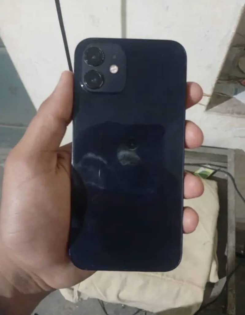 iPhone 12 1